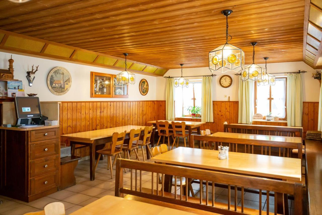Gasthaus Und Hotel Goettler Josef Rumeltshausen Dış mekan fotoğraf